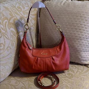 Coach Hobo shoulder/crossbody Style F19761 preowned